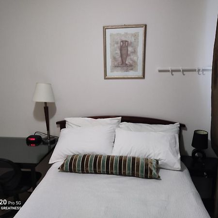 Sweet House B&B Saanich Экстерьер фото